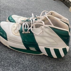 Adidas basketball Gil zero size 12